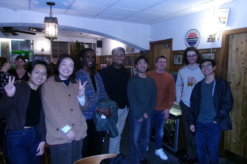 Alumni at pub